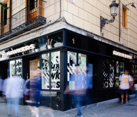 Control iluminación fachada Hawkers