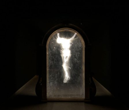 Instalación control iluminación escultura