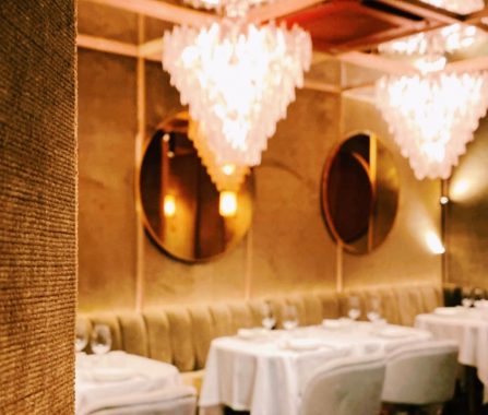 Instalación lámparas restaurante Orellana